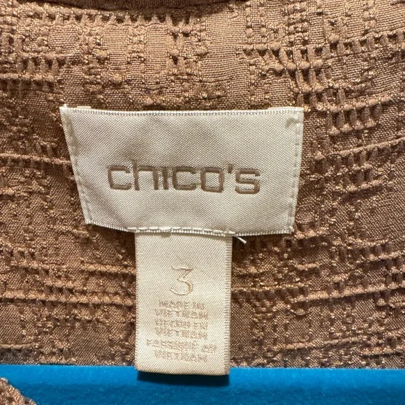 Chico's khaki tan jacket with 4 hidden buttons and pleat back, lined/lightweight - Picture 6 of 6